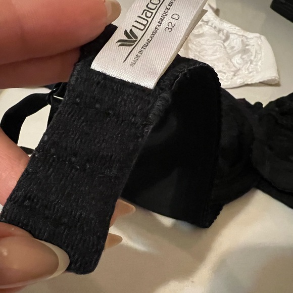 Wacoal Arabesque Underwire Bra Bundle (2) Black and White Size 32 D Semi Sheer - Picture 11 of 13